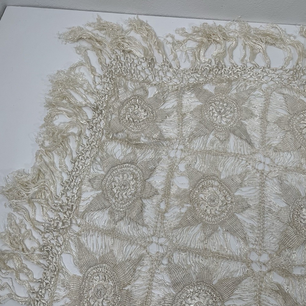 Vintage Cream Lace Crochet Coverlet Shawl Wrap Square Floral Fringe Delicate - Picture 2 of 16